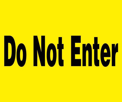 24" X 18" Barricade Sign - Do Not Enter - Sportsplace.store